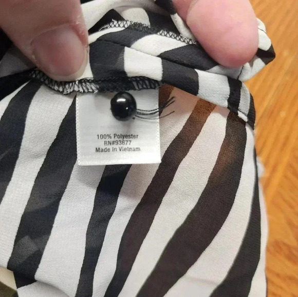 A.N.A. A New Approach Shear Zebra Stripe Sleeveless Top Plus Size 2X - Picture 7 of 8